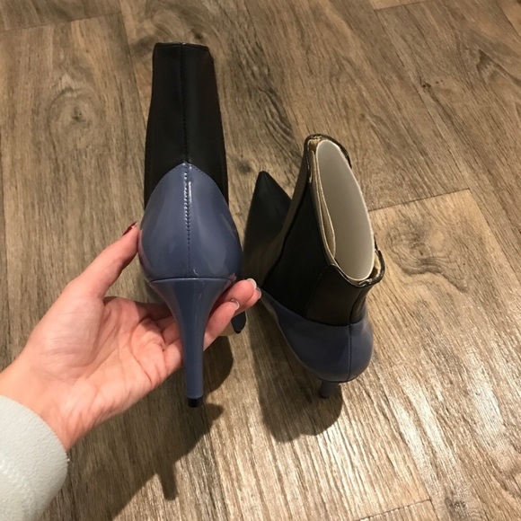 Howl Heel in Black and Blue by Olsenhaus - Picture 5 of 6